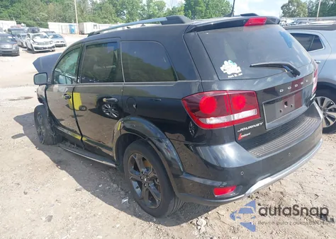 2020 Dodge Journey Crossroad z USA, uszkodzony, nr VIN 3C4PDCGB6LT254380